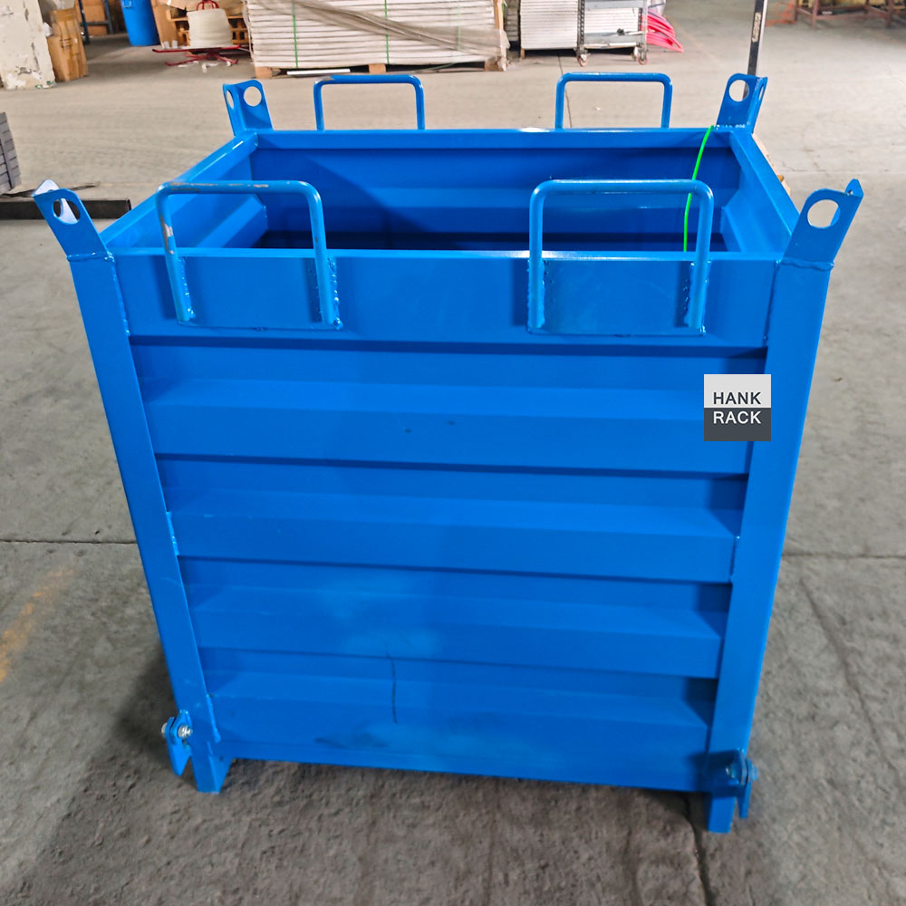 Self Emptying Container 3