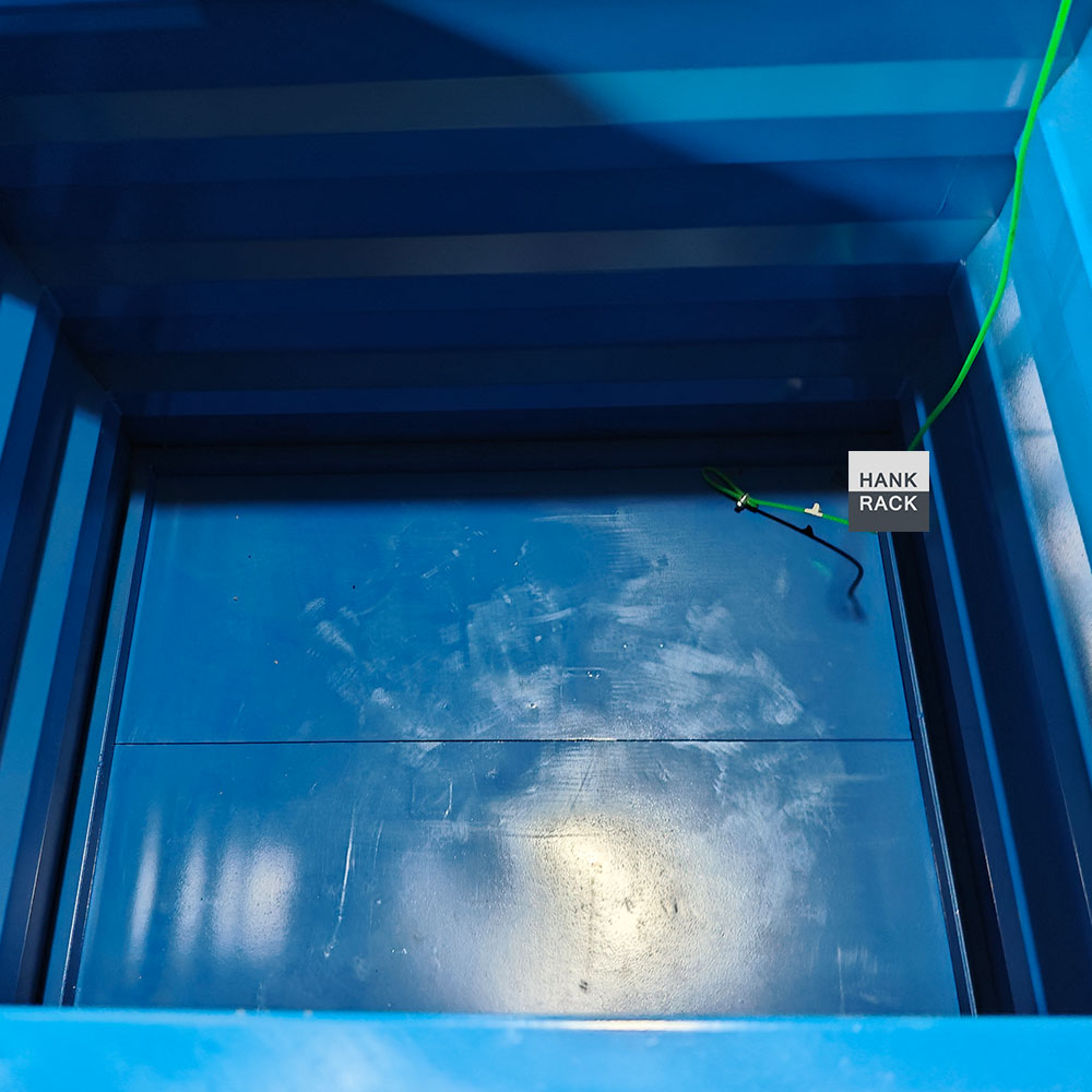 Self Emptying Container 5